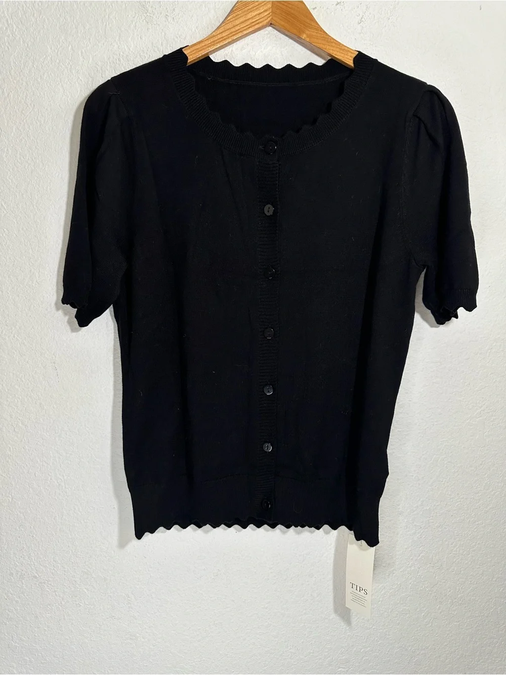 NWT Saodimallsu Scallop Hem Knit Button Down Knit Short Sleeve Cardigan Top